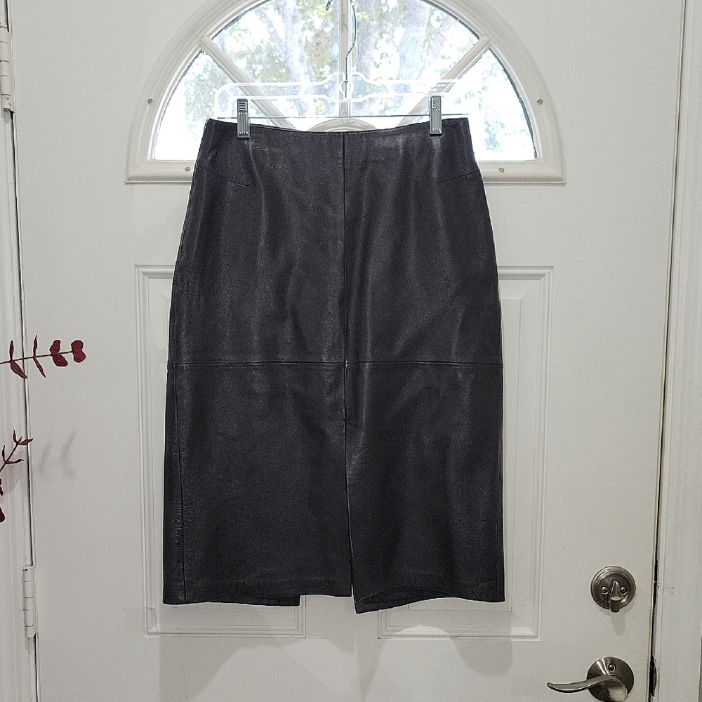 VS2 Black Leather Pencil Skirt Size 8